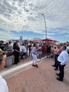 Gobernador Rocha compromete reforzar seguridad y apoyos para Altata
