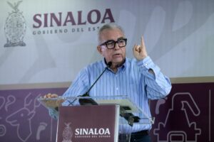 Felicita Gobernador Rocha manifestación a favor de la paz y reafirma el compromiso de seguir combatiendo la delincuencia.