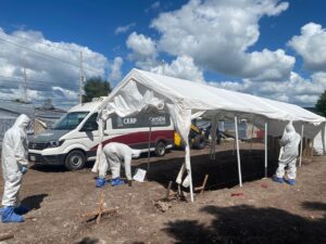 Se localizan siete cuerpos en el nivel 2 de la excavación arqueológica-forense en la fosa común del panteón “21 de marzo” en Culiacán.